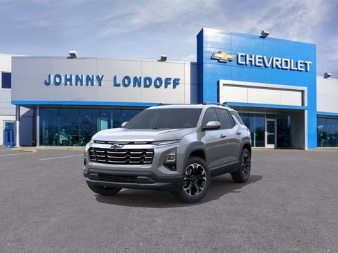 New 2026 Chevrolet Equinox LT w/ Safety and Technology Package FWD image 8