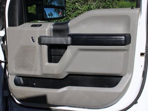 Used 2019 Ford F550 4x4 Crew Cab Super Duty image 39