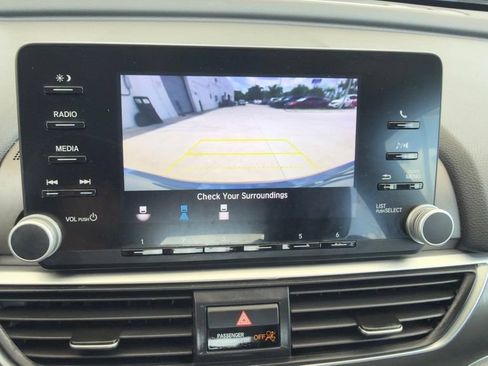 Used 2020 Honda Accord LX image 24