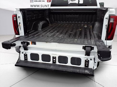 Used 2025 GMC Sierra 2500 Denali w/ Denali Reserve Package image 24