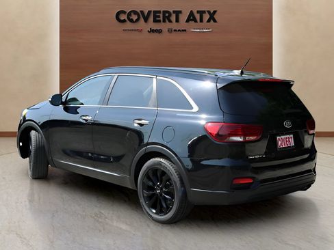 Used 2020 Kia Sorento S FWD image 3