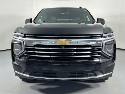 Used 2025 Chevrolet Tahoe LT image 2