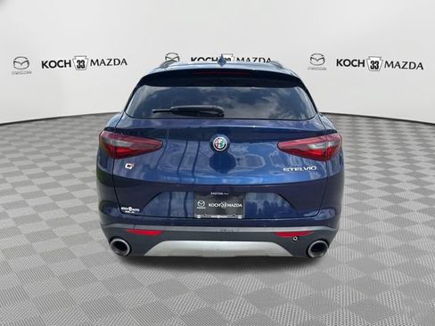 Used 2018 Alfa Romeo Stelvio Sport w/ Quick Order Package 22J Sport AWD/4WD image 6