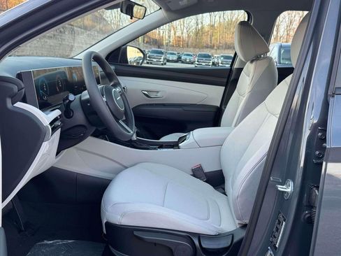 New 2026 Hyundai Tucson SE image 13