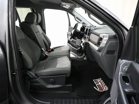 Used 2023 Ford F150 XLT image 11