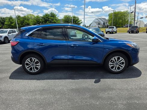 Certified 2022 Ford Escape SEL AWD/4WD image 6