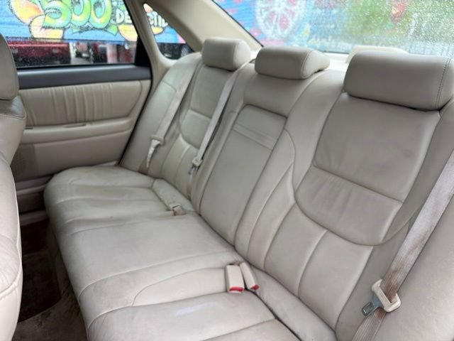 Used 2001 Toyota Avalon XL w/ Option Pkg 3 FWD image 19