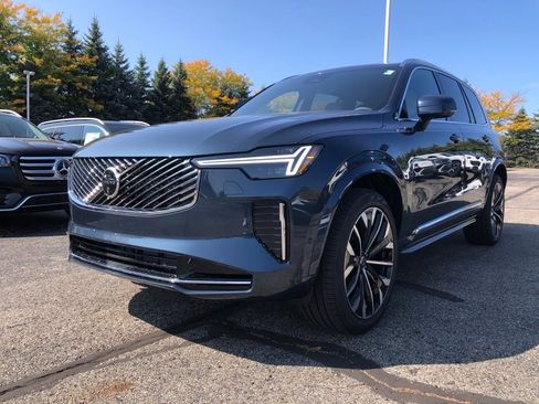 New 2026 Volvo XC90 B6 Plus w/ Protection Package Premier image 3