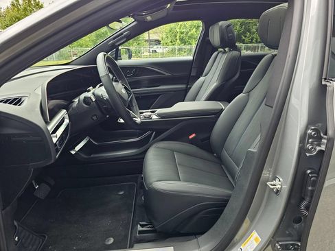 Used 2026 Cadillac Lyriq Sport AWD/4WD image 20