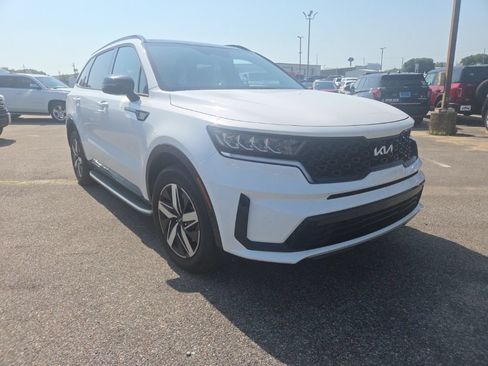Used 2023 Kia Sorento S w/ Panoramic Sunroof Package FWD image 1