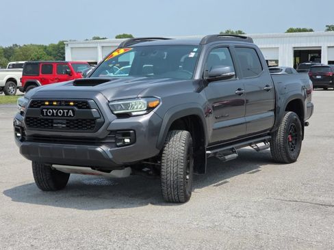 Used 2023 Toyota Tacoma TRD Pro AWD/4WD image 3