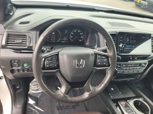 Used 2025 Honda Ridgeline Black Edition image 30