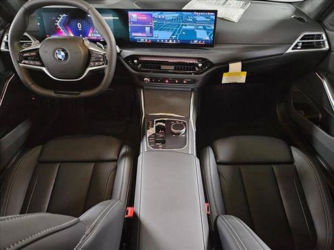 Used 2026 BMW 330i xDrive Sedan w/ Convenience Package AWD/4WD image 15