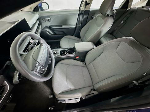 Used 2025 Kia K4 FWD image 13