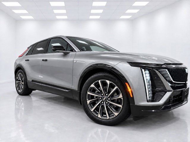Used 2024 Cadillac Lyriq Sport AWD/4WD image 4
