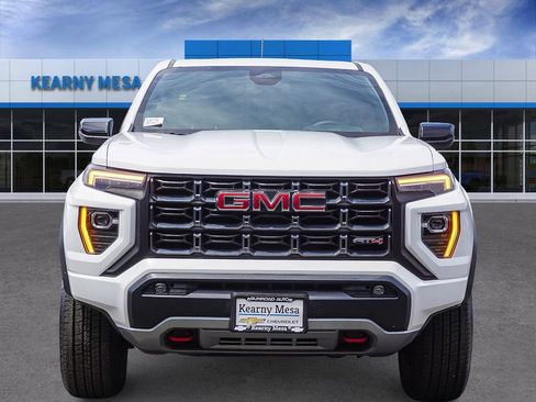 Used 2023 GMC Canyon AT4 AWD/4WD image 2