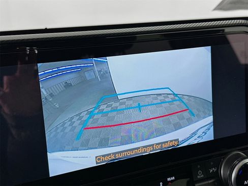 Certified 2025 Toyota Highlander XSE image 14