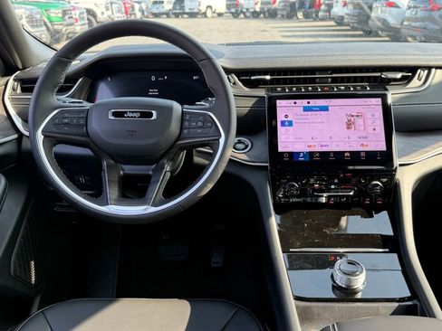 New 2025 Jeep Grand Cherokee L Limited w/ Black Appearance Package image 27