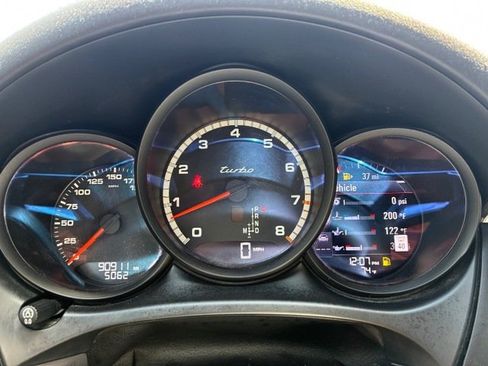 Used 2016 Porsche Macan Turbo AWD/4WD image 22