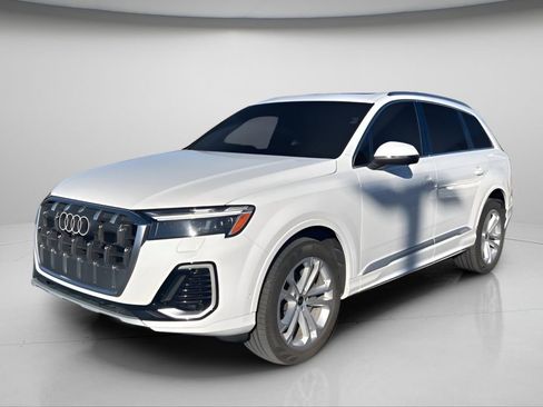 Used 2025 Audi Q7 2.0T Premium Plus w/ Premium Plus Package image 9