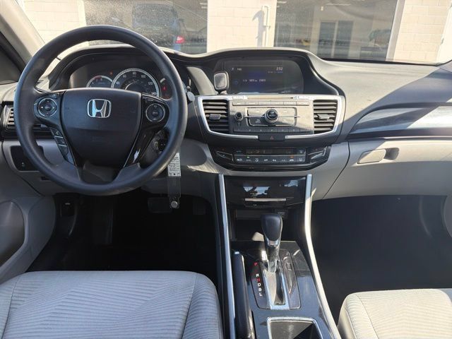 Used 2017 Honda Accord LX image 21