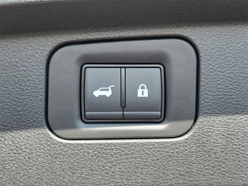 New 2026 Nissan Armada SL w/ Captain's Chari Seat Package image 21