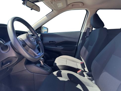 Used 2023 Nissan Kicks S FWD image 10