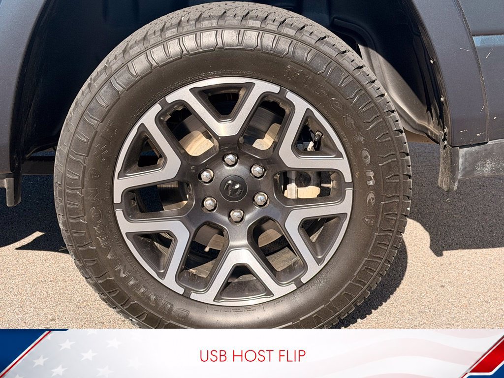 Used 2025 RAM 1500 Laramie AWD/4WD image 10