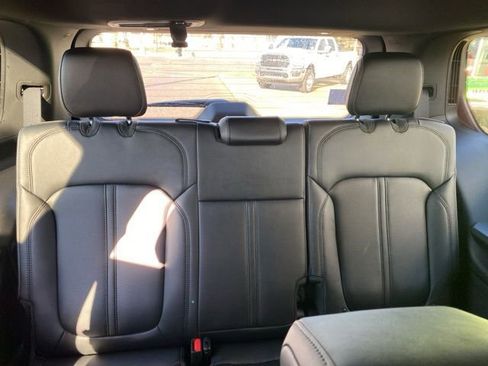 New 2026 Jeep Grand Wagoneer Limited w/ 8-Passenger Seating Package AWD/4WD image 33