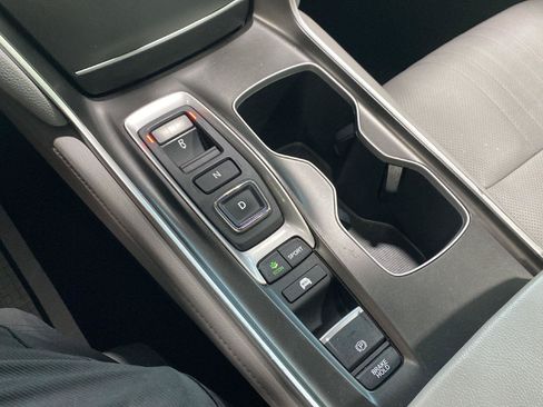 Used 2018 Honda Accord Touring image 40