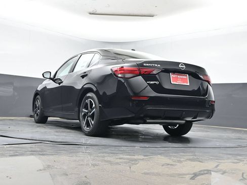 Used 2025 Nissan Sentra SV w/ All-Weather Package FWD image 17