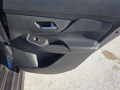 New 2026 Nissan Sentra SR w/ Floor Mat Package FWD image 8