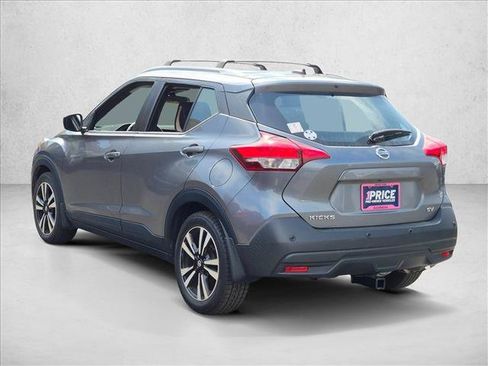 Used 2020 Nissan Kicks SV FWD image 8