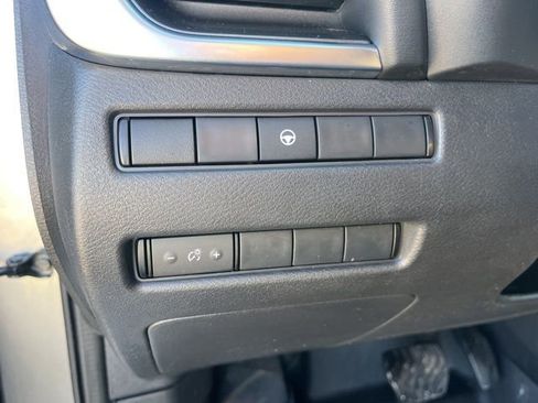 Used 2021 Nissan Rogue SV image 20