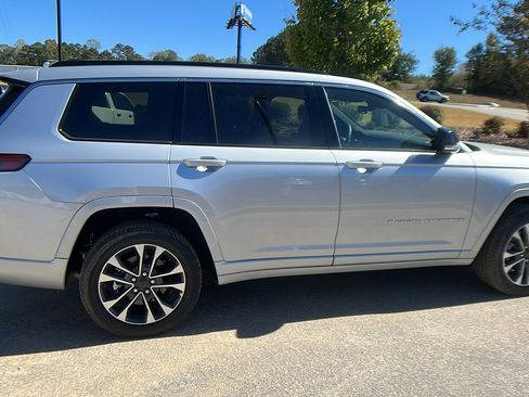 New 2025 Jeep Grand Cherokee L Overland w/ Advanced Protech Group III image 7