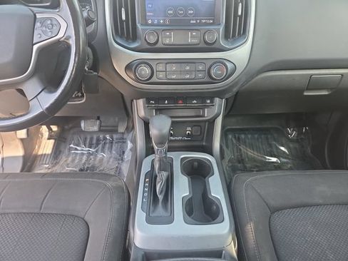 Used 2022 Chevrolet Colorado LT w/ Fleet Safety Package RWD image 11