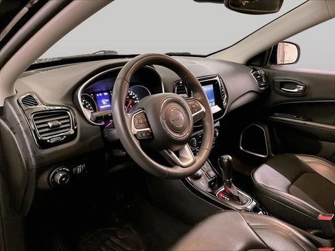 Used 2021 Jeep Compass Latitude AWD/4WD image 12