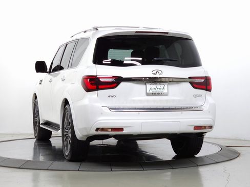Used 2024 INFINITI QX80 Premium Select w/ Cargo Package image 3