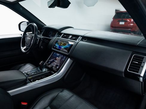 Used 2019 Land Rover Range Rover Sport HSE Dynamic image 26