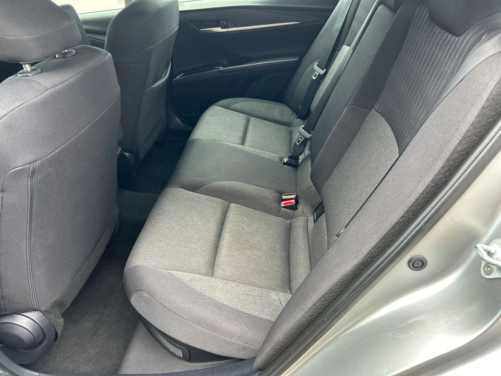 Used 2025 Toyota Camry LE FWD image 28