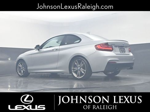 Used 2015 BMW M235i Coupe image 17