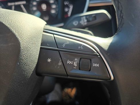 Used 2024 Audi Q3 2.0T Premium w/ Convenience Package image 32