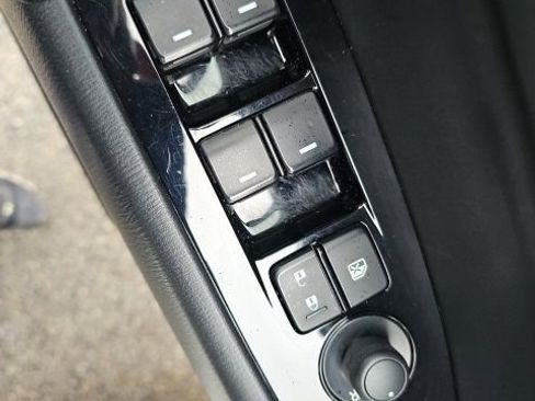 Used 2025 MAZDA CX-5 AWD 2.5 S w/ Preferred Package image 33