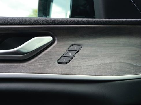 New 2026 Jeep Grand Cherokee L Limited RWD image 23