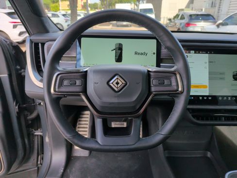 Used 2024 Rivian R1S Adventure AWD/4WD image 18