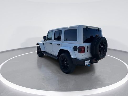 Used 2023 Jeep Wrangler Unlimited Sahara w/ Cold Weather Group image 10