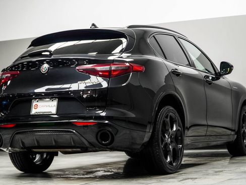 Used 2023 Alfa Romeo Stelvio Veloce AWD/4WD image 13