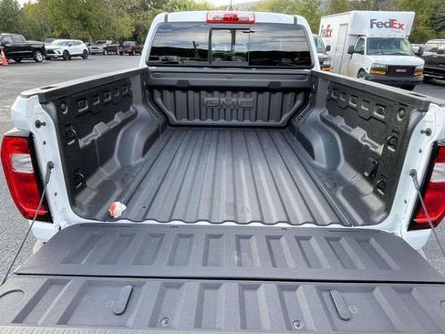 New 2026 GMC Canyon Elevation w/ Convenience Package image 7