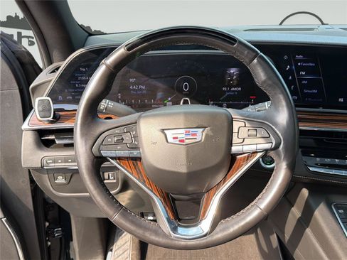 Used 2023 Cadillac Escalade ESV Premium Luxury AWD/4WD image 12