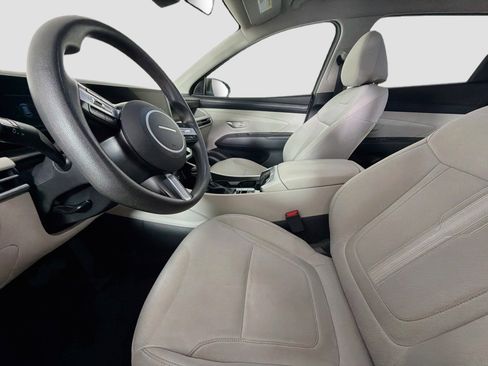 Used 2025 Hyundai Tucson SEL FWD image 13
